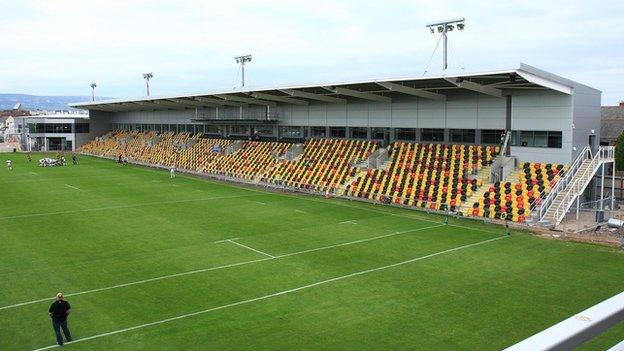 Newport County consider short-term Rodney Parade move - BBC Sport