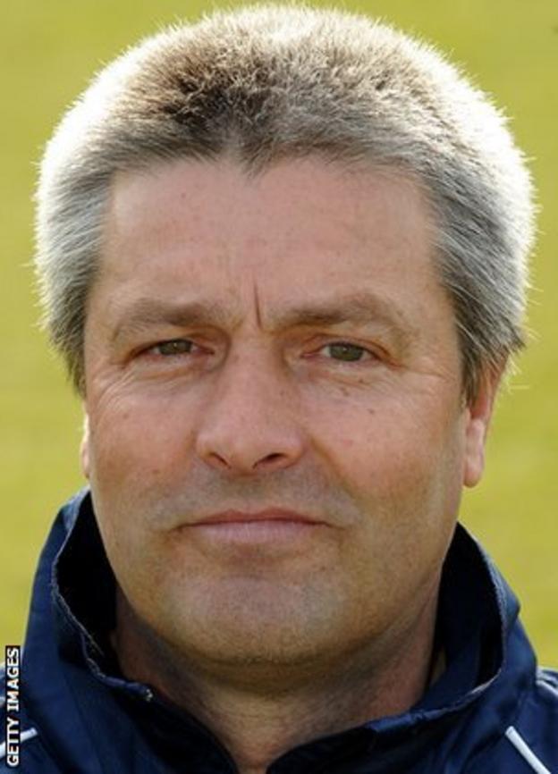 Russell Cobb lands coaching role at Loughborough MCC University - BBC Sport