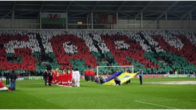 Wales fans honour the late Gary Speed before the friendly with Costa Rica in Cardiff