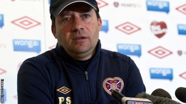 Hearts manager Paulo Sergio