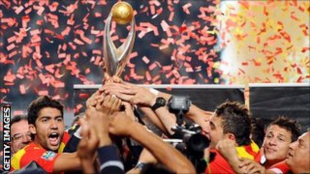 Esperance of Tunisia celebrate winning the African Champions League in 2011