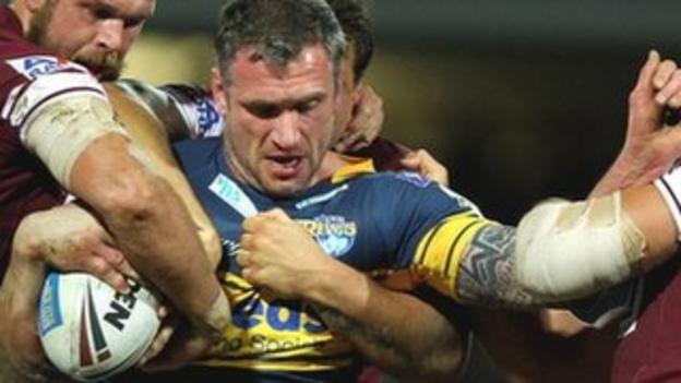 Jamie Peacock will finish his career at Leeds Rhinos after agreeing a new two-year deal