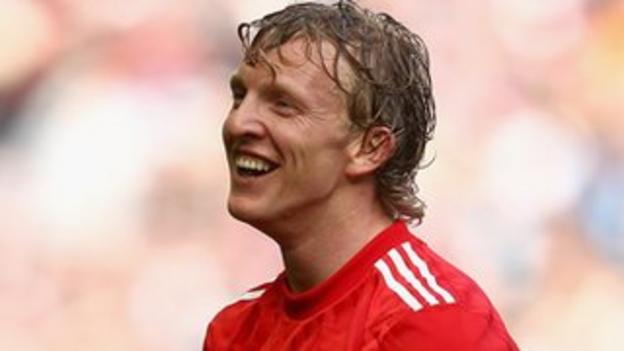 Liverpool striker Dirk Kuyt