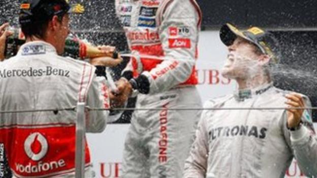 2012 Chinese GP – Rosberg wins his first F1 race in Mercedes