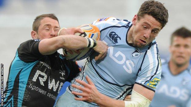 Alex Cuthbert