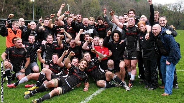 Cross Keys' coach Mark Ring relishing Munster cup final - BBC Sport