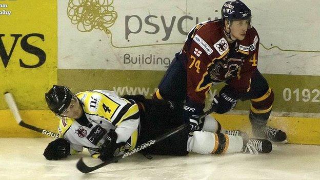 Matt Towe (right) in action for Guildford Flames