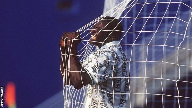 Rashidi Yekinib celebrates scoring against Bulgaria at the World Cup in USA '94