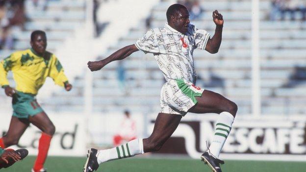 Rashidi Yekini in action for Nigeria at the Africa Cup of Nations