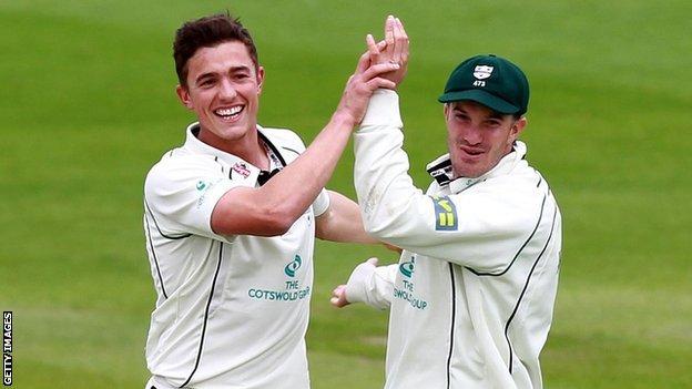 Richard Jones takes a wicket for Worcestershire