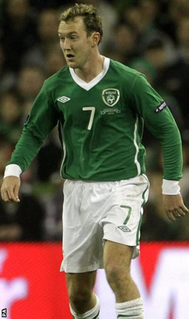 McGeady says he is ready to fight for his place against Sunderland winger James McClean