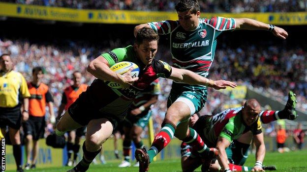 Tom Williams scores Harlequins' first try