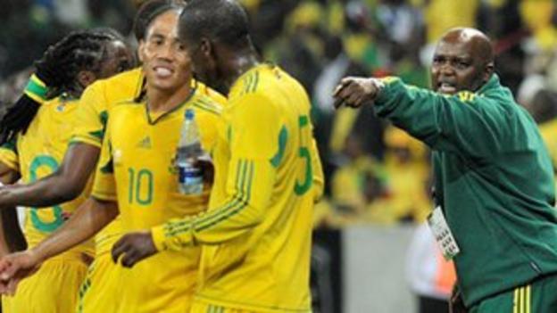 South Africa coach Pitso Mosimane (right)