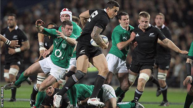 New Zealand centre Sonny Bill Williams makes a break during the third Test against Ireland
