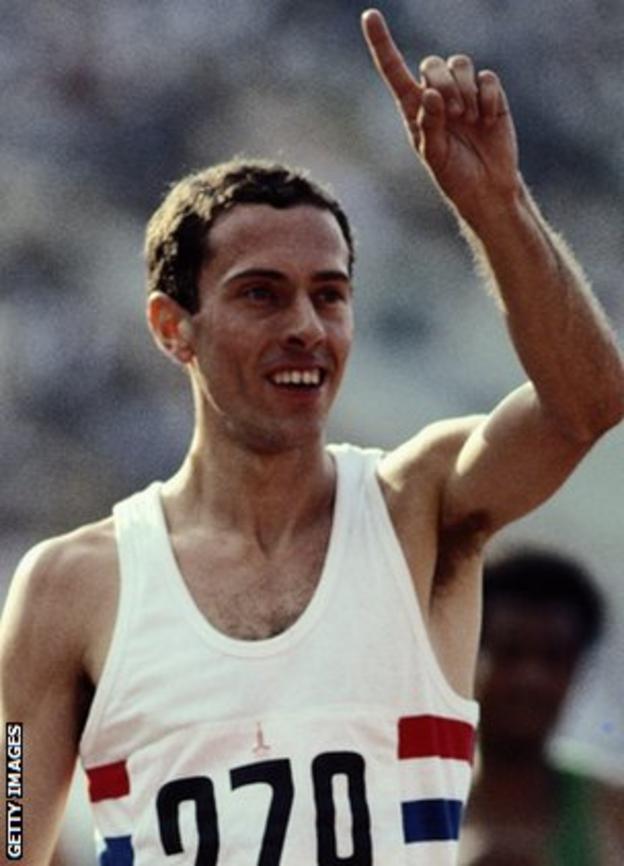 Steve Ovett wins the 800m final at the 1980 Moscow Olympics