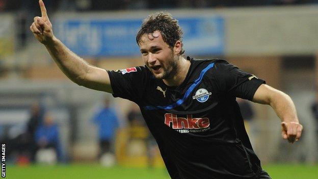 Hull City sign striker Nick Proschwitz from Paderborn - BBC Sport