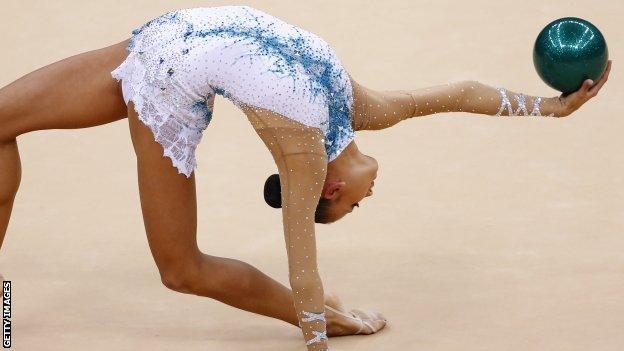 Olympic Rhythmic Gymnastics Russias Daria Dmitrieva Leads Bbc Sport 1427