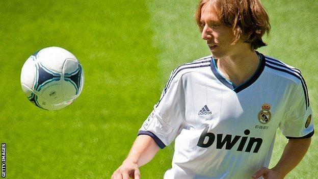 Luka Modrić, Midfielder First Team