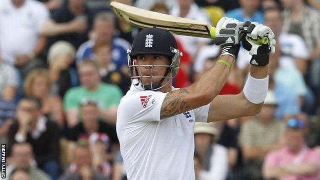 Kevin Pietersen Row: Players Could Have Sorted It - Vaughan - BBC Sport