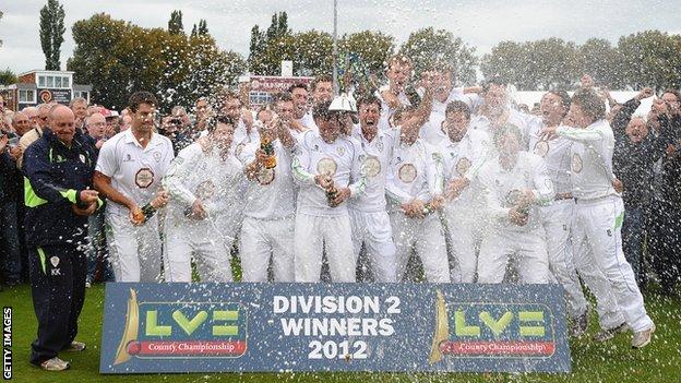 Derbyshire celebrate promotion