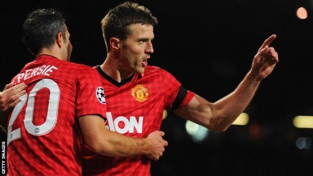 Michael Carrick celebrates after putting Manchester United ahead.