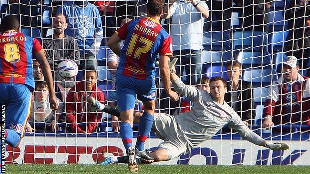 Glenn Murray scores Palace’s third from the penalty spot.