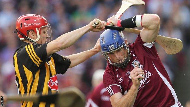 Kilkenny's Tommy Walsh challenges Galway's Niall Healy