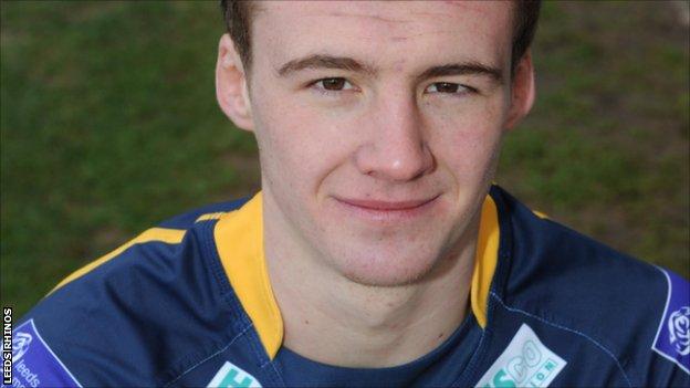 Barrow Raiders sign Leeds Rhinos scrum-half Sean Casey - BBC Sport