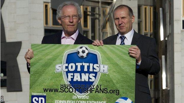 Henry McLeish with Supporters Direct Scotland's Paul Goodwin