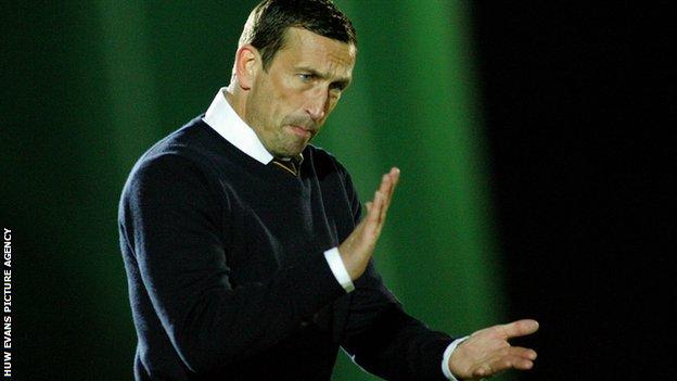 Newport County manager Justin Edinburgh