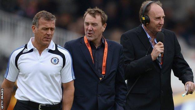 Alec Stewart, Phil Tufnell and Jonathan Agnew