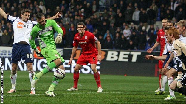 Cardiff City goalkeeper David Marshall almost scores a late equaliser at Bolton