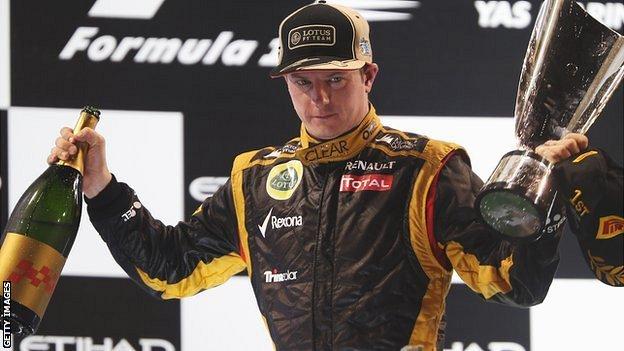 Kimi Raikkonen gives entire Lotus team radio message T-shirts - BBC Sport