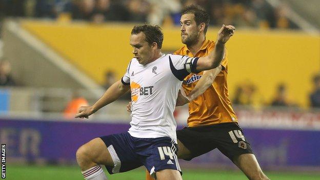 Bolton Wanderers captain Kevin Davies and Wolves defender Roger Johnson