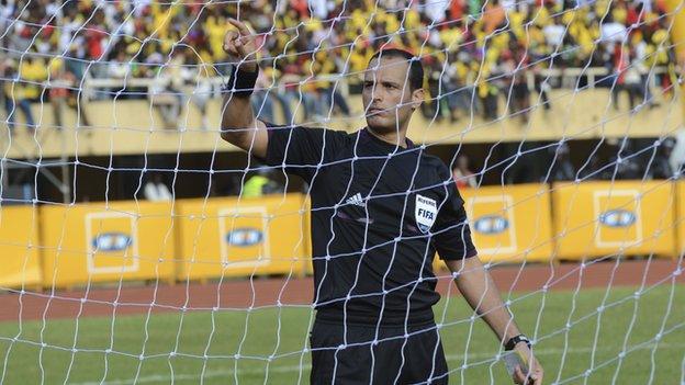 Referee