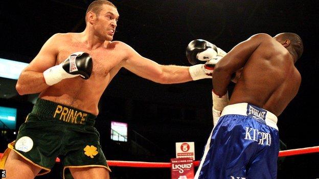 Tyson Fury targets Kevin Johnson with a jab
