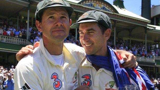 Ricky Ponting and Justin Langer celebrate Ashes victory in 2007