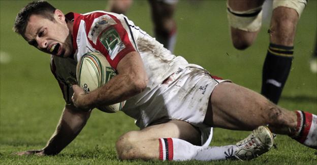 Ulster winger Tommy Bowe breaks down with an injury late in the second half