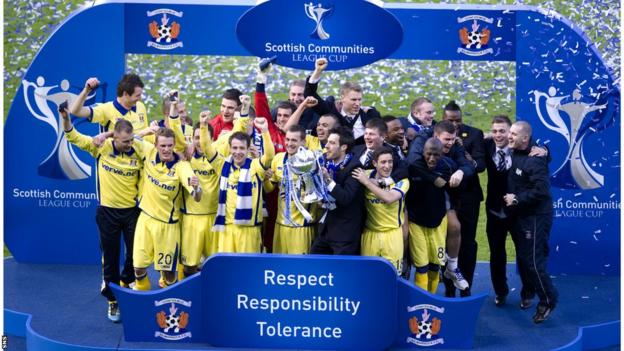 Kilmarnock celebrate beating Celtic to lift the 2012 Scottish Communities League Cup at Hampden Park