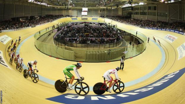 A general view of the Women's Omnium Points race during day two of the UCI Track Cycling World Cup at Sir Chris Hoy Velodrome