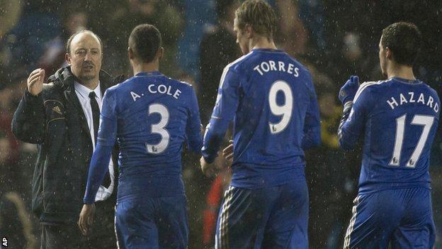 Rafa Benitez (left) congratulates Ashley Cole, Fernando Torres and Eden Hazard after the game against Leeds