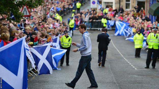 Andy Murray signs autographs in Dunblane
