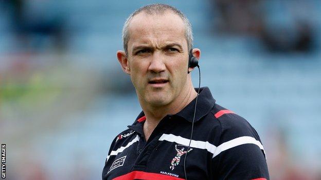 Conor O'Shea distances himself from Ireland coaching job - BBC Sport