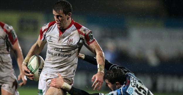 Craig Gilroy tries to evade the despairing dive of Peter Murchie during Ulster's Pool 4 win over Glasgow