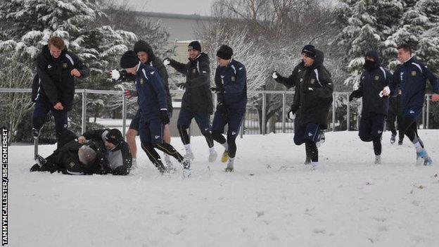 Yeovil players train and play in the snow