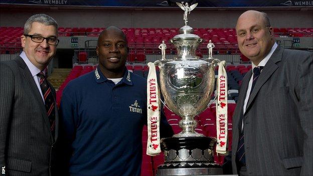Martin Offiah helps present the newly sponsored Challenge Cup