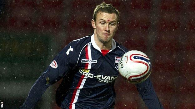 Colin McMenamin playing for Ross County