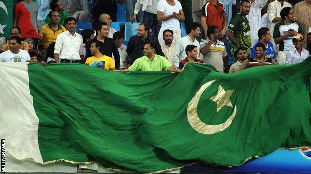 Pakistan cricket fans