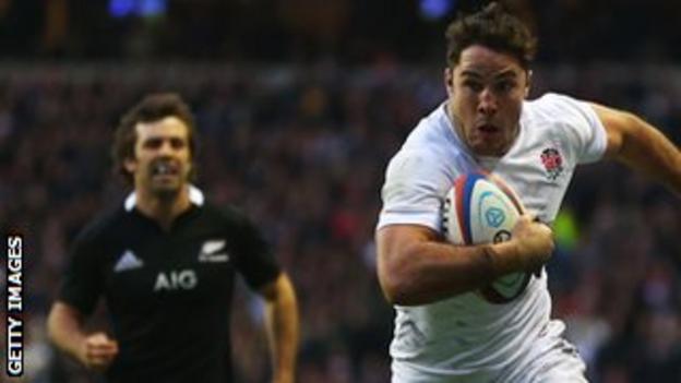Brad Barritt races clear of Conrad Smith to score for England