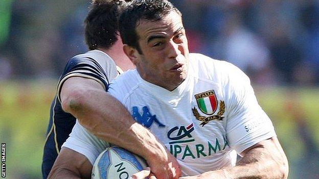 Gonzalo Canale in action for Italy against Scotland in the 2012 Six Nations